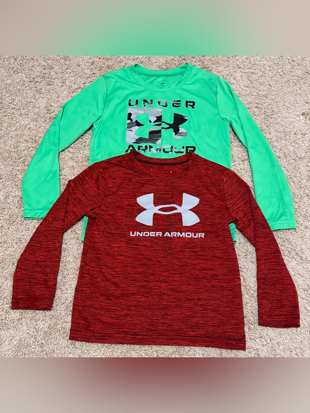 Under Armour Boys 2 Pack Size 5 and 6 Long  Sleeve Logo Crew Neck T-Shirts